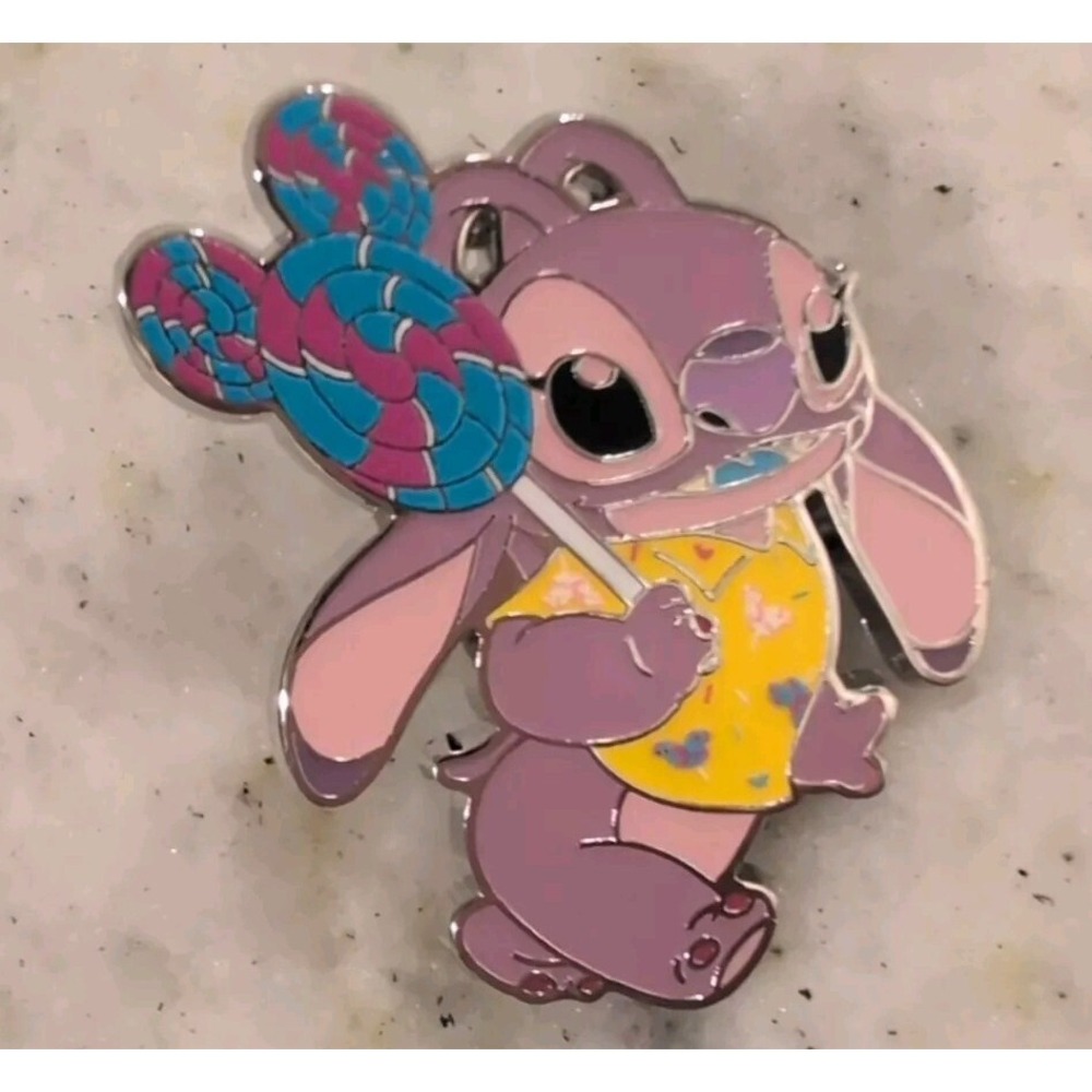 2025 Disney Parks Stitch Attacks Snacks Mystery Pouch Pin Angel LOLLIPOP